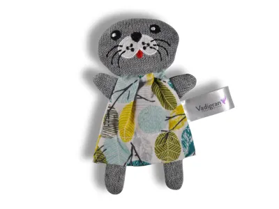 Cat Toy Flory Seal with Catnip – Multicolor
