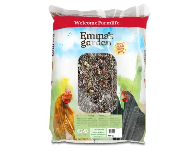 Chicken Feed Veggie Mix + Layer Pellets – Emma